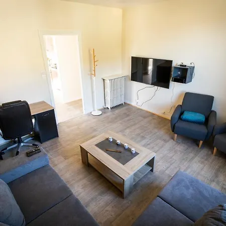 בית נופש Charite Haut Logement Entier Avec Jardin, Au Pied D'angouleme